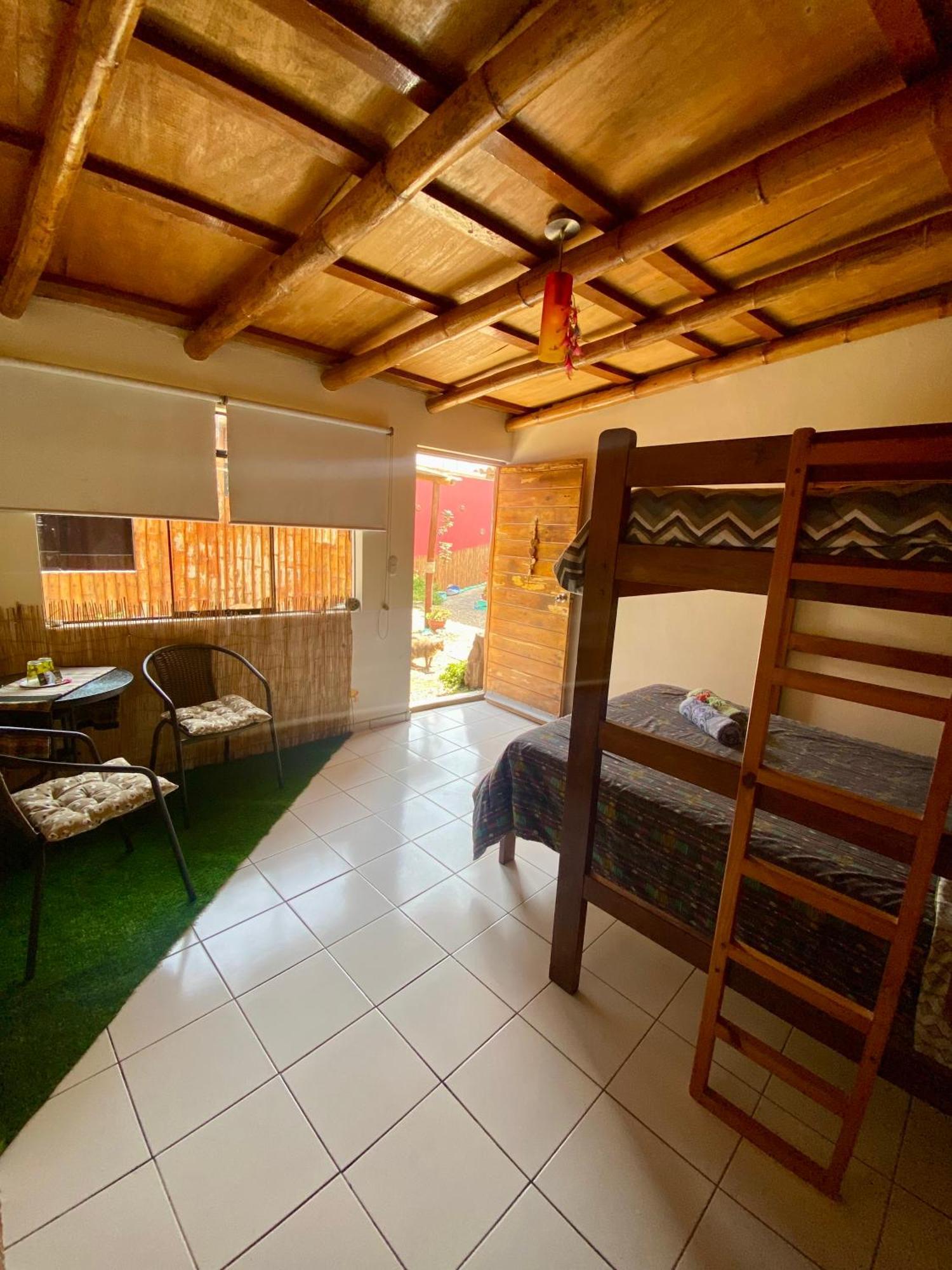 Surf House Chicama Hotel Пуерто Чикама Екстериор снимка